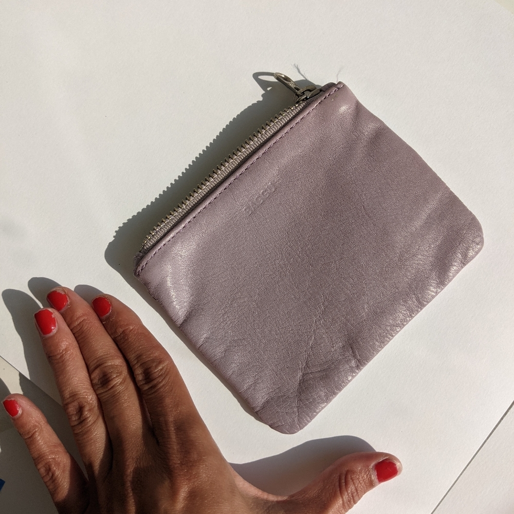 BAGGU Square pouch leather lavender